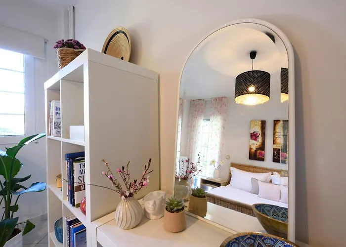 Escape In Melissochori * Melissochórion